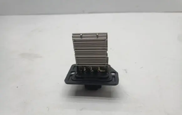 Hyundai i30 Heater blower motor/fan resistor 