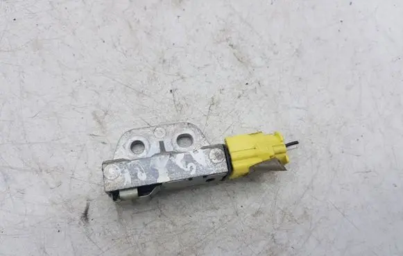 Nissan X-Trail T30 Airbag deployment crash/impact sensor FB8H3034050944