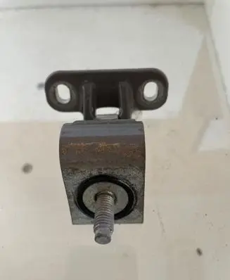 Audi Q2 - Tailgate/trunk/boot hinge 8V3827299B