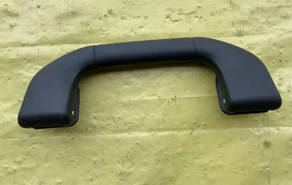 Mercedes-Benz C AMG W204 Front interior roof grab handle A2048100051