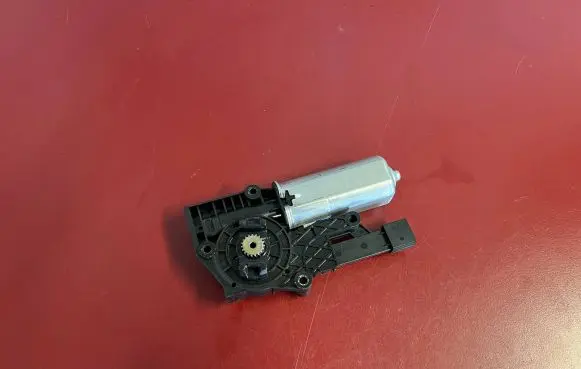 Sunroof motor/actuator