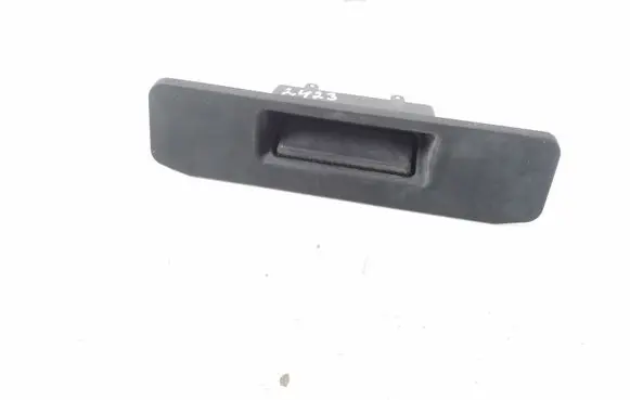 Mercedes-Benz CLA C117 X117 W117 Tailgate opening switch A2218702410 A1667500493