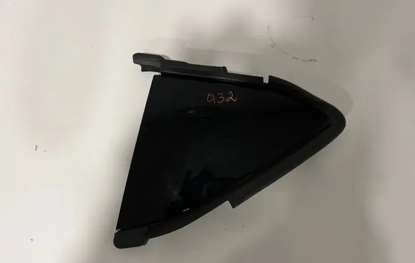 Chevrolet Corvette C8 Rear side window 84755878 84811061 84669927