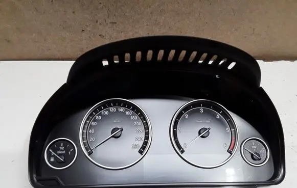 BMW 5 F10 F11 Speedometer (instrument cluster) 9291414