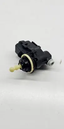 Nissan Qashqai Headlight level adjustment motor 92001203