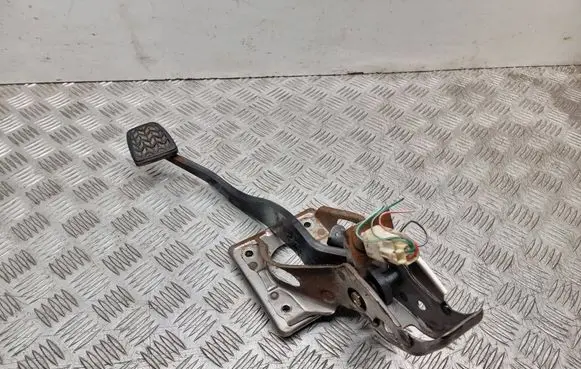 Toyota Avensis T250 Brake pedal 16094A01 00203