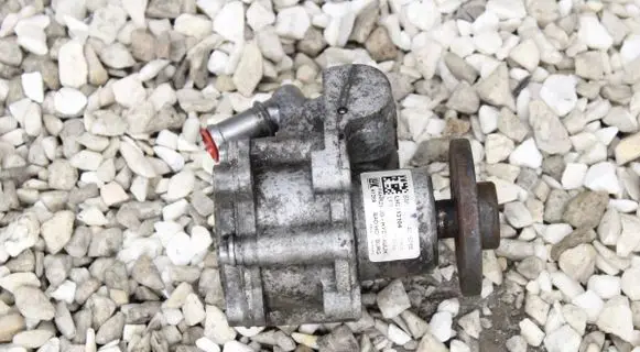BMW 5 E60 E61 Power steering pump 4038768 6777321 LH2113104