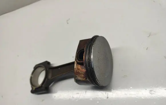 Dodge RAM Piston with connecting rod 53022257AE 53022257AD