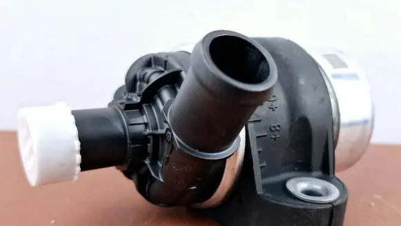 Audi A6 S6 C8 4K Electric auxiliary coolant/water pump 05L965567A