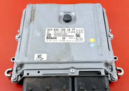 Mercedes-Benz CLS W257 Engine control unit/module ECU A6421501877
