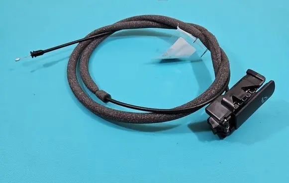 Skoda Superb B8 (3V) Engine bonnet/hood lock release cable 3V9885591 IMPRK1476051