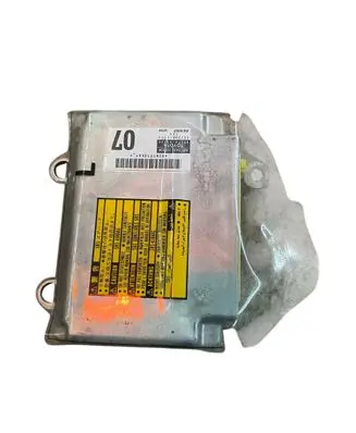 Toyota Land Cruiser (BJ70) Airbag control unit/module 8917060120