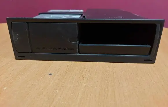 Audi Q7 4L Head unit multimedia control 4E0035785B