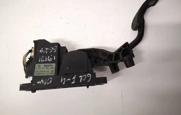 Skoda Octavia Mk1 (1U) Accelerator throttle pedal 0281002346