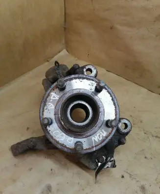 Ford Mondeo MK IV Front wheel hub 6G913K170A