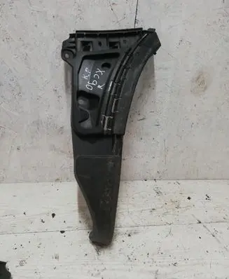 Volvo XC90 Front bumper mounting bracket