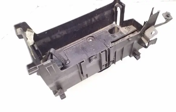 Battery box tray