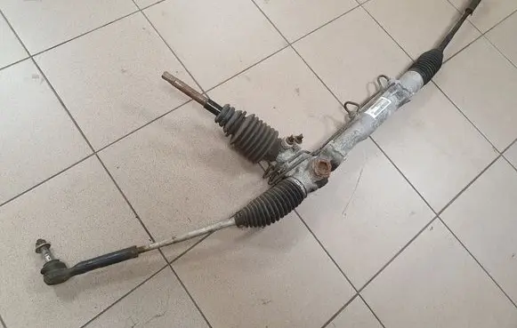 Chrysler Voyager Steering rack P05151705AE
