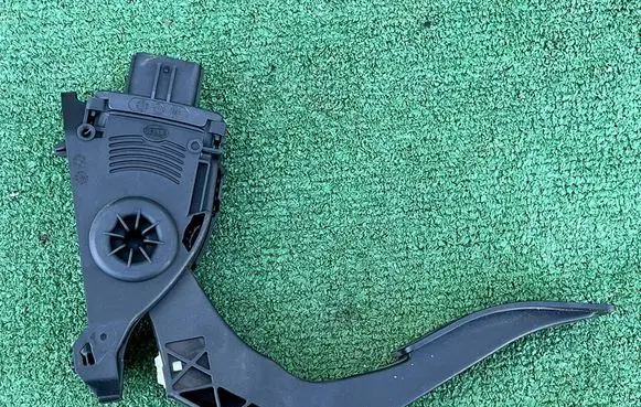 Audi Q5 SQ5 Accelerator throttle pedal 8K1723523A 6PV00950521
