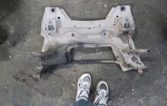 Peugeot 207 Front subframe