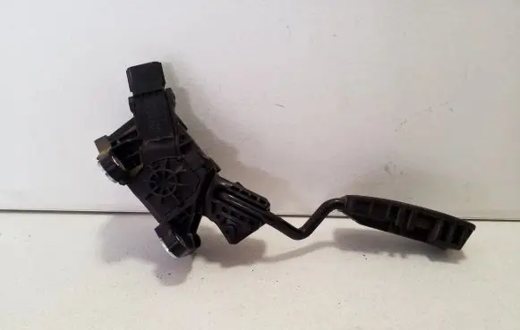Honda CR-V Accelerator throttle pedal 2700000400 11P05A00727