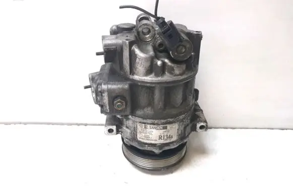 Volkswagen Jetta V Air conditioning (A/C) compressor (pump)
