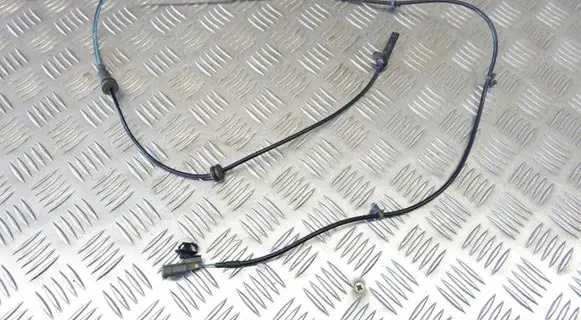 Nissan Juke I F15 ABS brake wheel speed sensor 479101KA0A