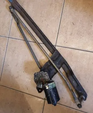 Volkswagen PASSAT B3 Front wiper linkage and motor 357955605 367955113A