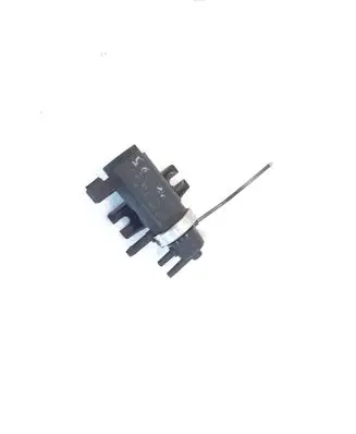 BMW 5 E39 Turbo solenoid valve 2246175