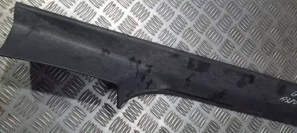 Opel Zafira B Rear sill trim cover 13129336LH 322225228
