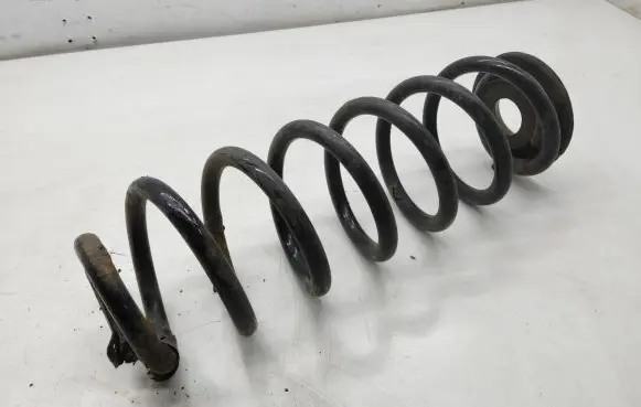 Volkswagen Tiguan Rear coil spring