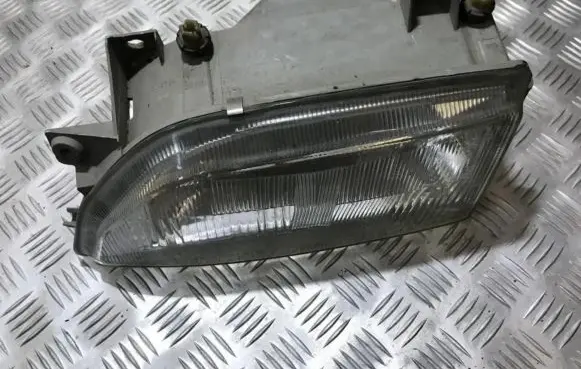 Ford Escort Headlight/headlamp 93ag13006c2b