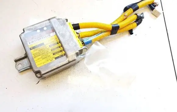 Toyota Avensis T220 Airbag control unit/module 8917005050