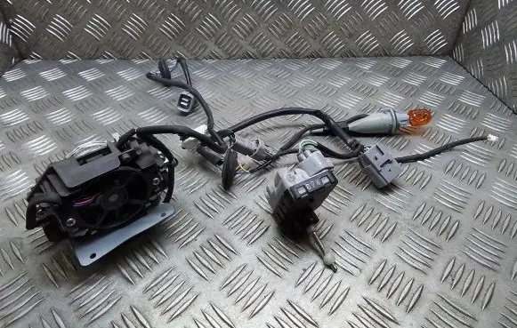 Toyota Prius+ (ZVW40) Headlight part 