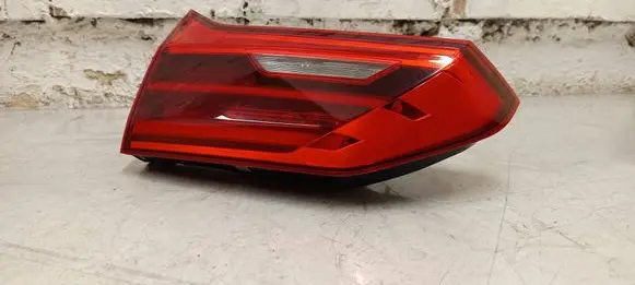 BMW 5 G30 G31 Tailgate rear/tail lights 7388949