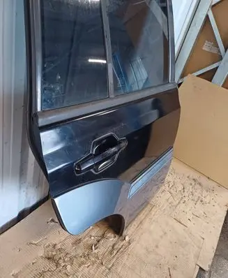 Hyundai Terracan Rear door