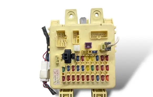 Hyundai Elantra Fuse box set 911102D001
