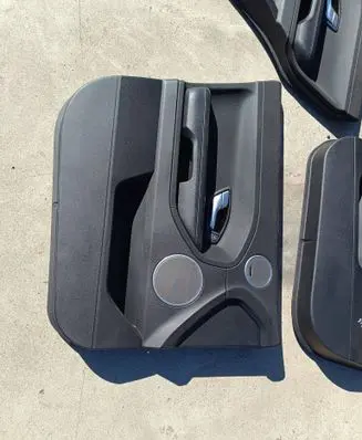 Land Rover Evoque I Front door card panel trim
