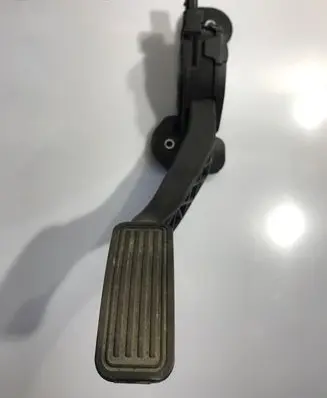 Tesla Model S Accelerator throttle pedal BE5C9F836AA 6PV93337017
