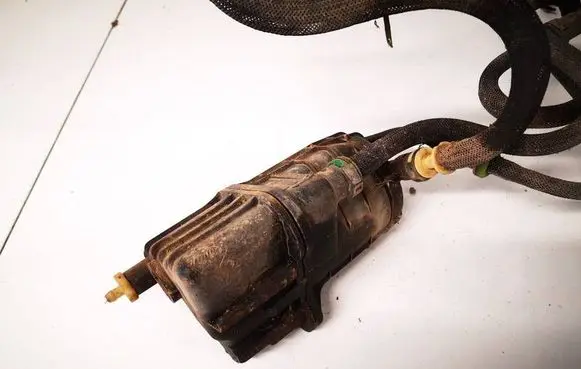 Renault Modus Fuel filter WK9393
