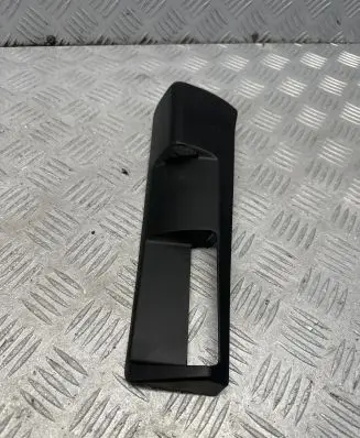 Volkswagen Transporter - Caravelle T6 Sliding door cover cap 7H0843187