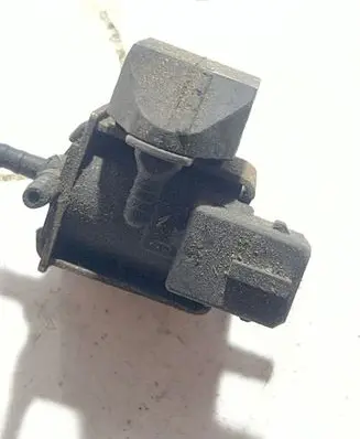 Volkswagen Caddy Turbo solenoid valve 028906283F 97T029 72189500