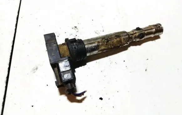 Volkswagen Fox High voltage ignition coil 03d905715a