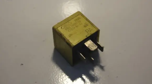 Ford Mondeo MK II Other relay 93DG11N089BA
