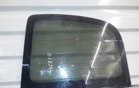 Skoda Roomster (5J) Rear side window