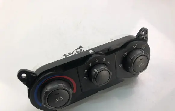Hyundai Matrix Interior fan control switch 9725017XXX