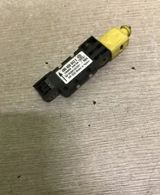 Audi A6 S6 C6 4F Airbag deployment crash/impact sensor 4B0959643E
