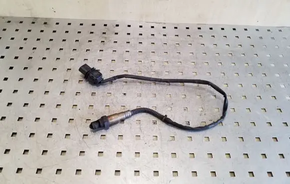Volkswagen PASSAT B6 Lambda probe sensor 03G906262 0281004042 0281004043