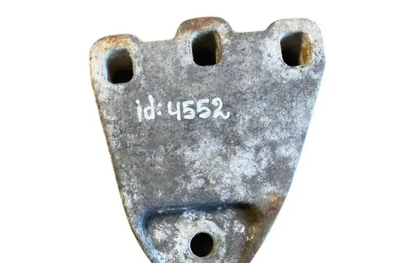 Volkswagen Transporter - Caravelle T5 Engine mounting bracket 7E0199207