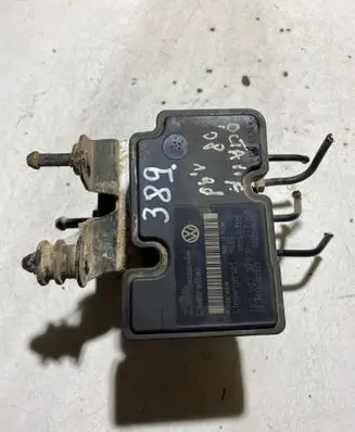 Skoda Octavia Mk2 (1Z) ABS Pump 1K0907379P 00009496E5